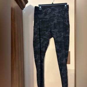 Leggings, large, gray camo color